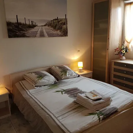 Maison Bernardo Naturist Habitación en casa particular